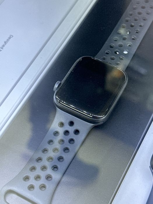 Apple Watch Se Nike 44 mm|Эпл Вотч Се Найк 44 мм