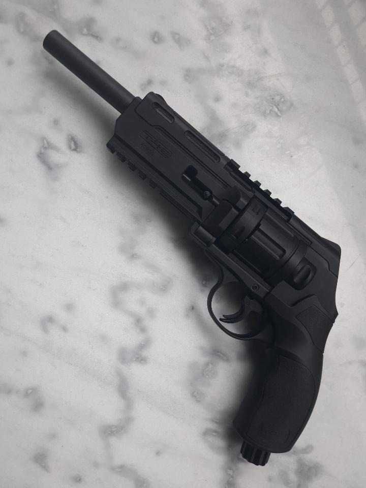Pistol [Cu Bile Cauciuc 188M/s!!] METAL Co2 + 5 Tuburi Cu Gaz Airsoft