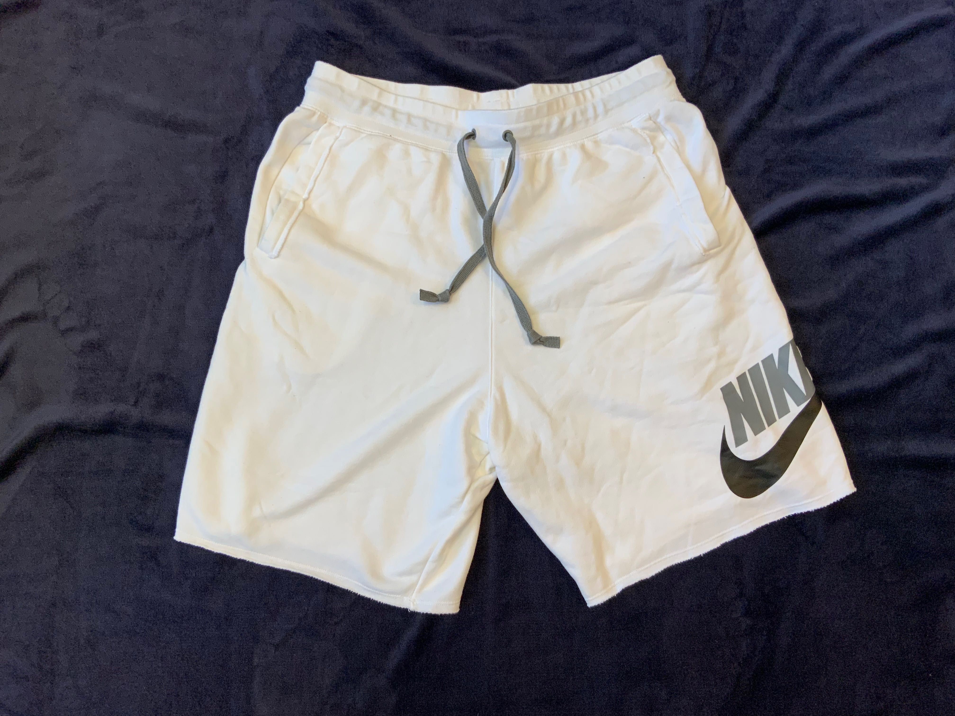 Nike-оригинални къси панталони размер л