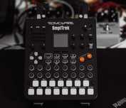 Groovebox Sonicware SmplTrek