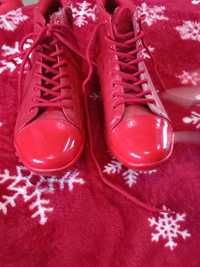 Дамски обувки цвят червен