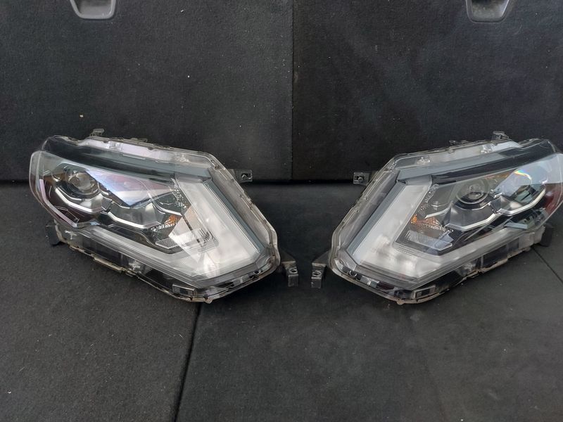 Фарове Nissan X-Trail 2018г. LED
