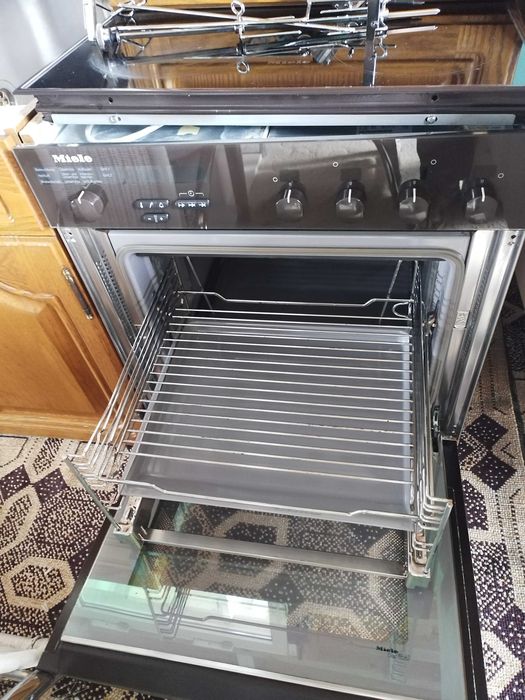 Кухня от масив внос