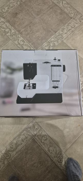 Продаю швейную машинку в отличном состоянии