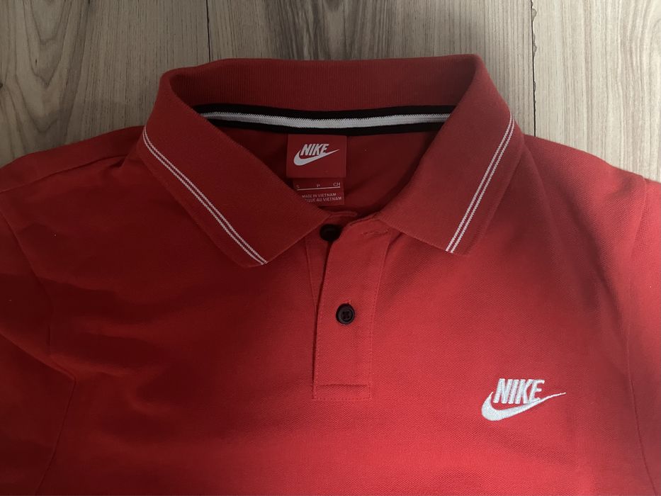 Нова! Nike T-shirt S тениска с яка