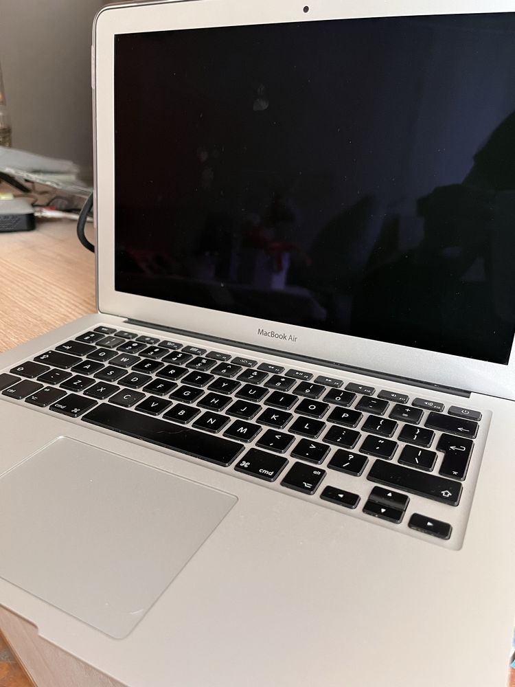 Macbook Air за части