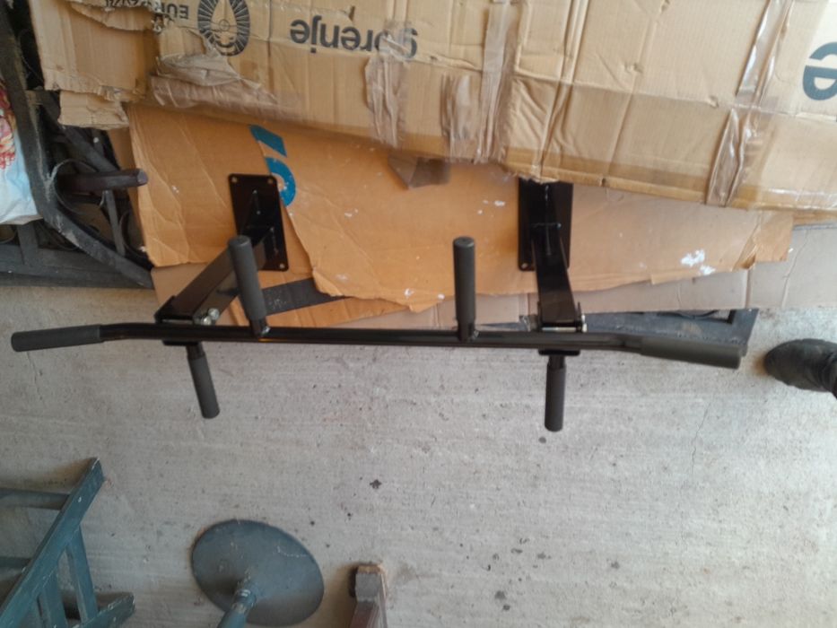 Bara tracțiuni pentru tavan