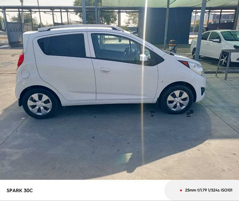 Chevrolet spark.