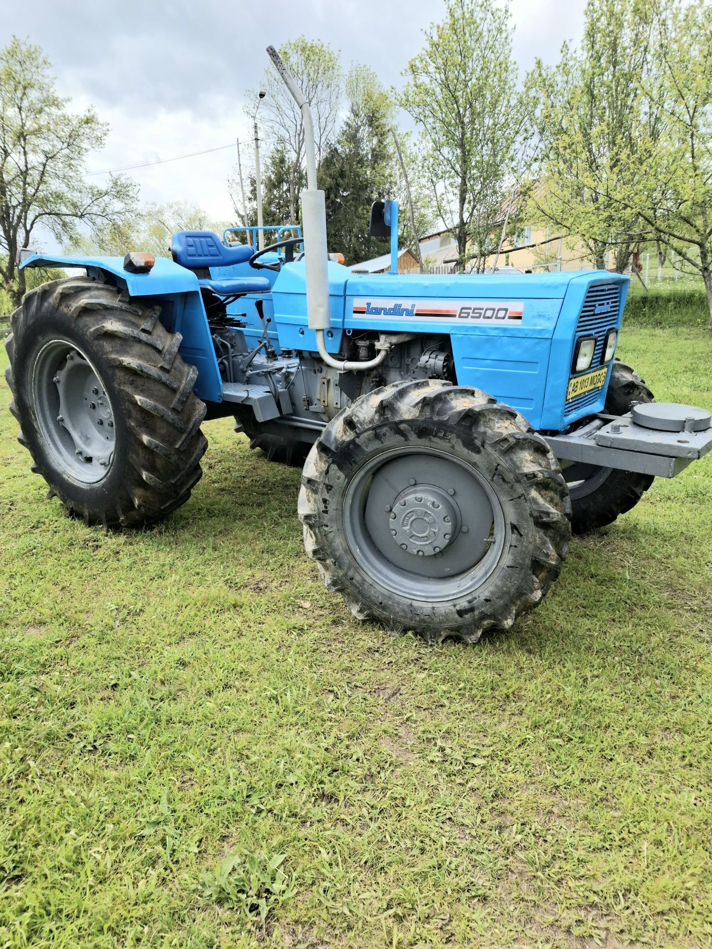 Vând Tractor Landini 6500,DTC,4x4 în stare impecabila cu carte CIV .