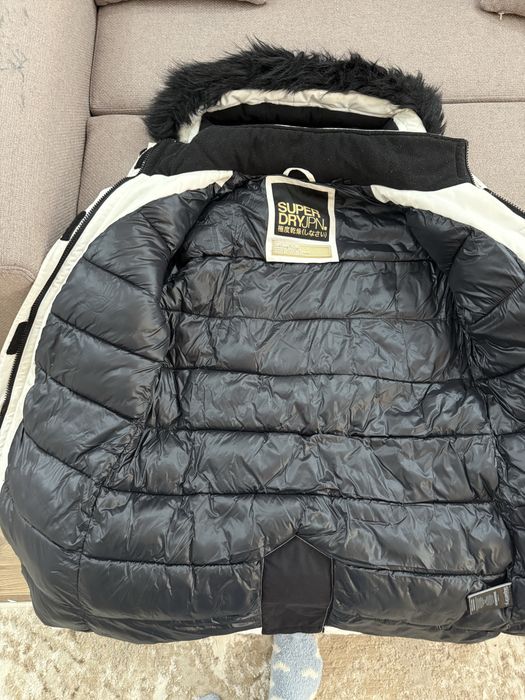 Geaca de iarna pentru femei SuperDry, marimea S