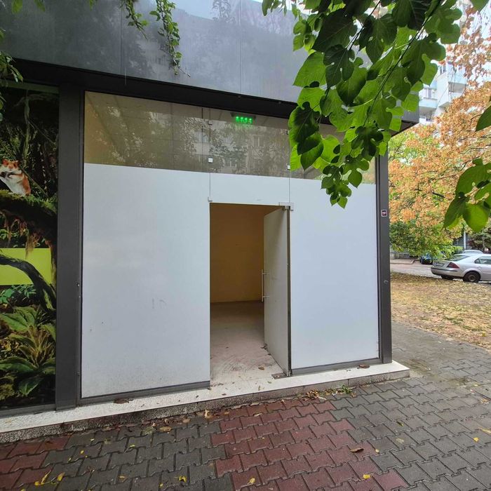 Магазин до бул. Копенхаген, в Дружба 2