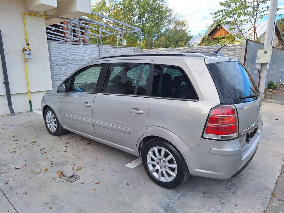 Opel Zafira 1.9 cdti Full cu Panoramic