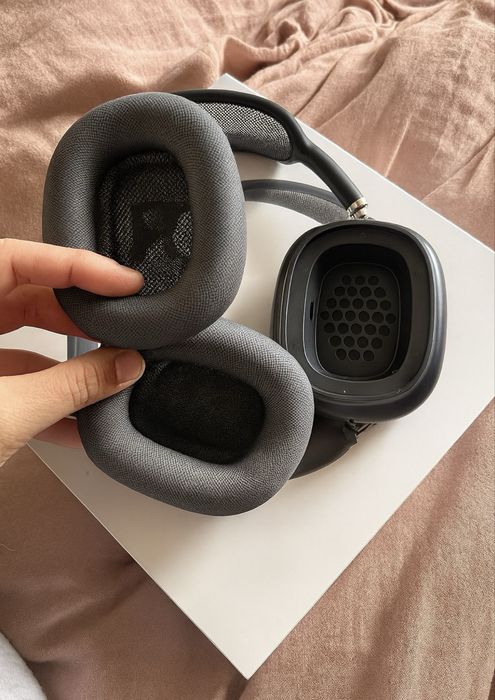 Продам airpods max