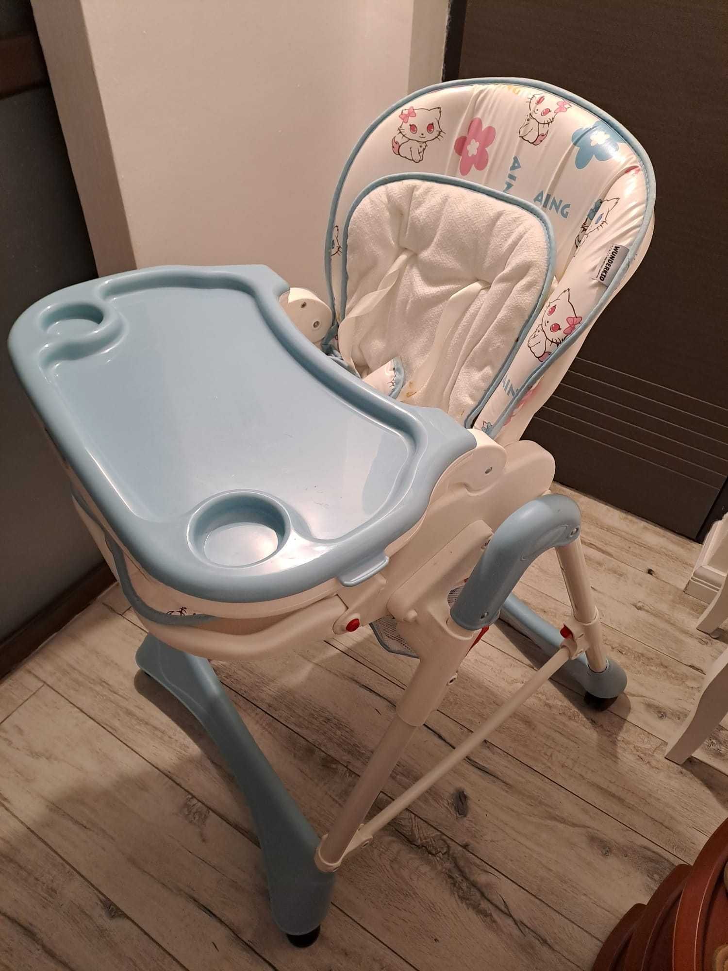 Scaun de masa pentru bebelusi, se poate folosi de la 4 luni.