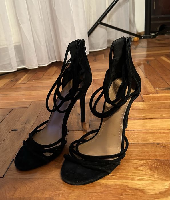 Елегантни Дамски Обувки на висок ток