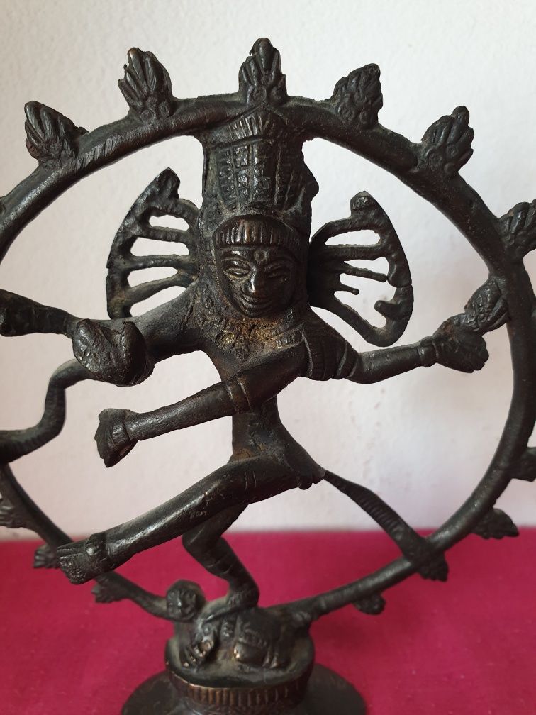 Vând statuetă bronz Shiva Nataraja