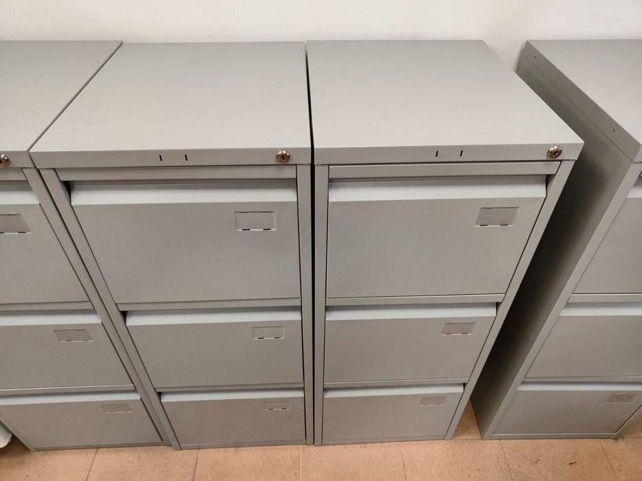 Шкафове за документите