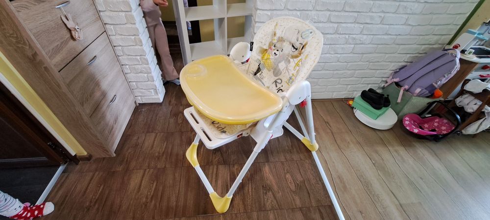 Детски стол за хранене