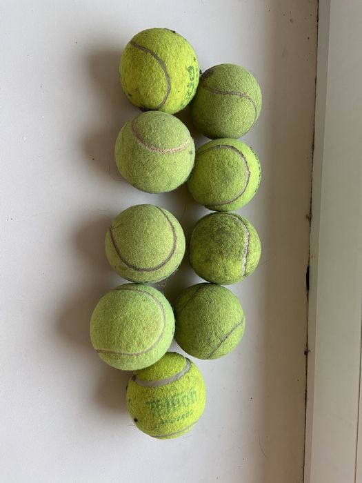 Срочно продам тенисные мячи