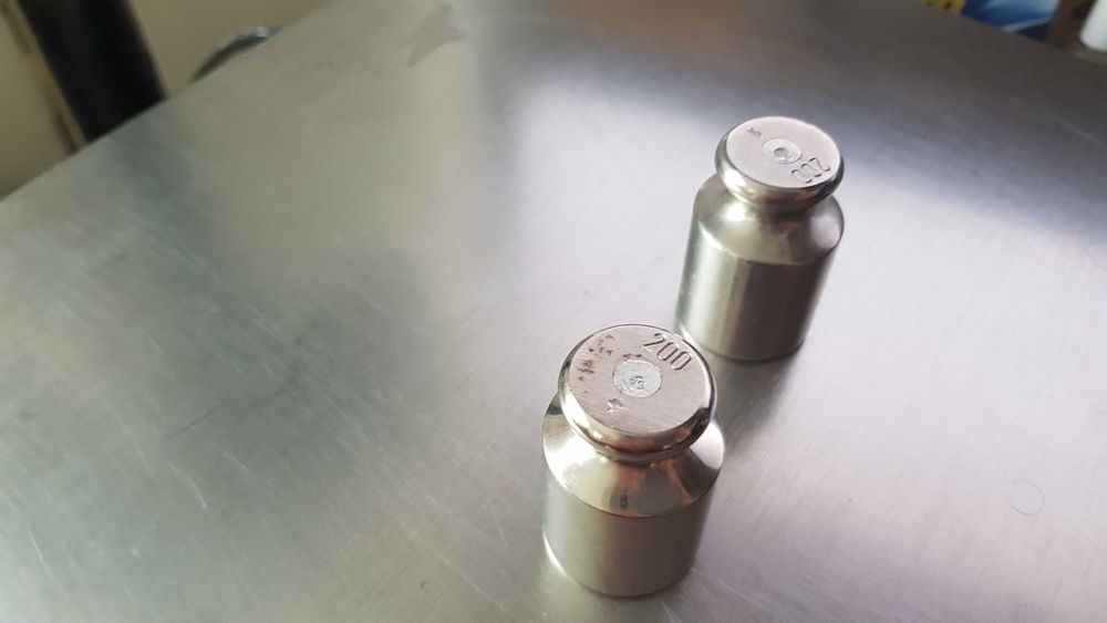 Продавам промишлен много качествeн кантар OHAUS  T51P 15QR(USA)