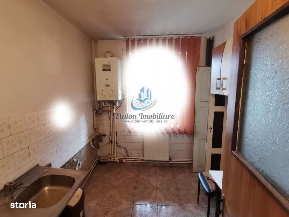 Apartament 3 camere, 72 mp utili, parter inalt, Darmanesti