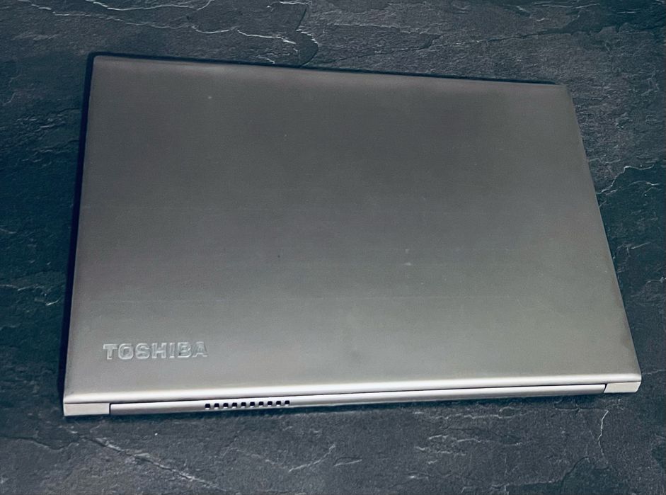 Лаптоп - Toshiba satelite Z30 -A- 130