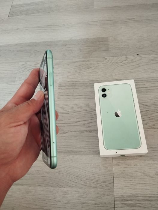 iPhone 11 64 GB ideal!