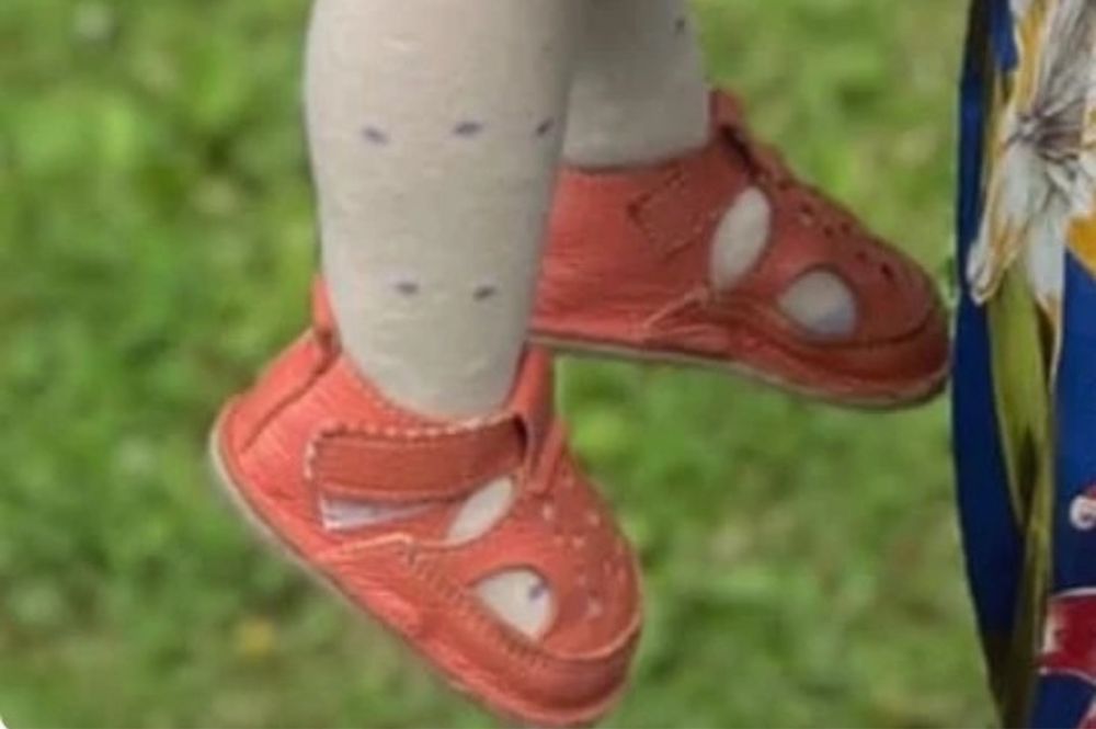 Sandale piele si talpa flexibila