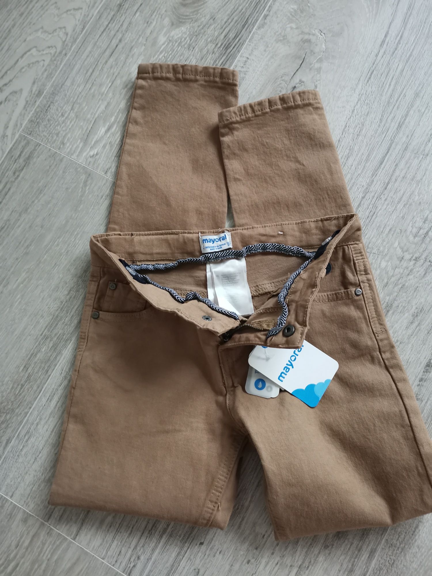 Pantaloni Mayoral 128 cm