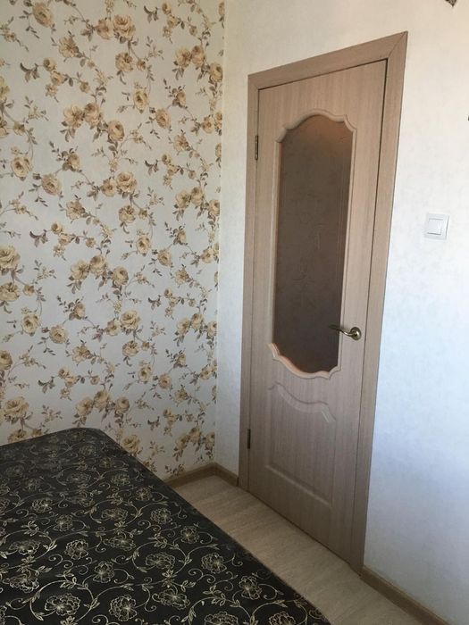 Продам однокомнатную квартиру 42 кв.м. 3 мкр. 16а дом