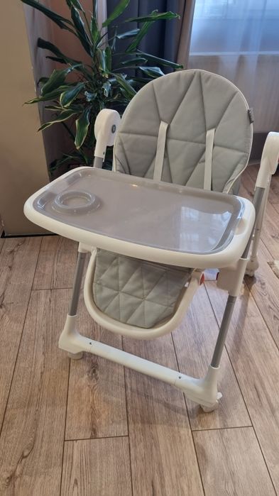 Стульчик для кормления ILOVI  FRUTTI