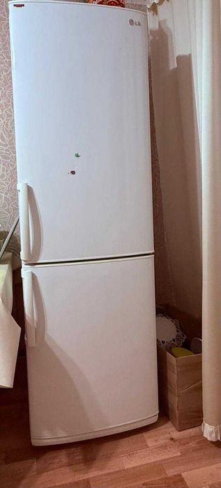 Продам холодильник LG в идеальном состоянии