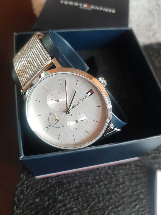 Дамски часовник TOMMY HILFIGER
