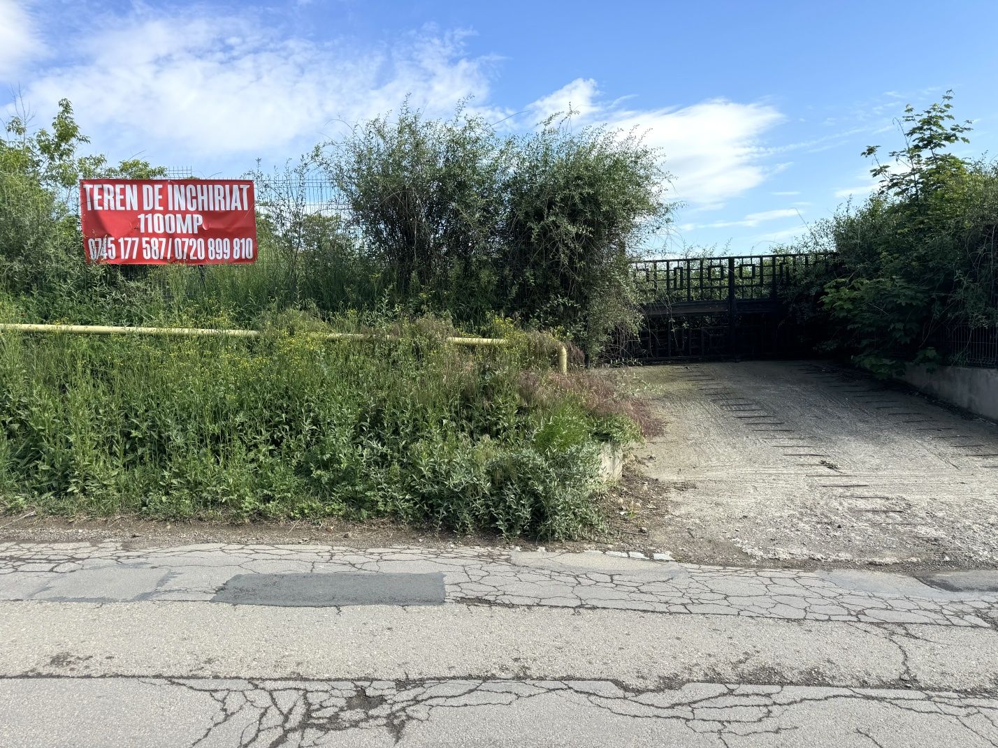 Inchiriez teren la stradă 1200 m2, str. Visan nr.2