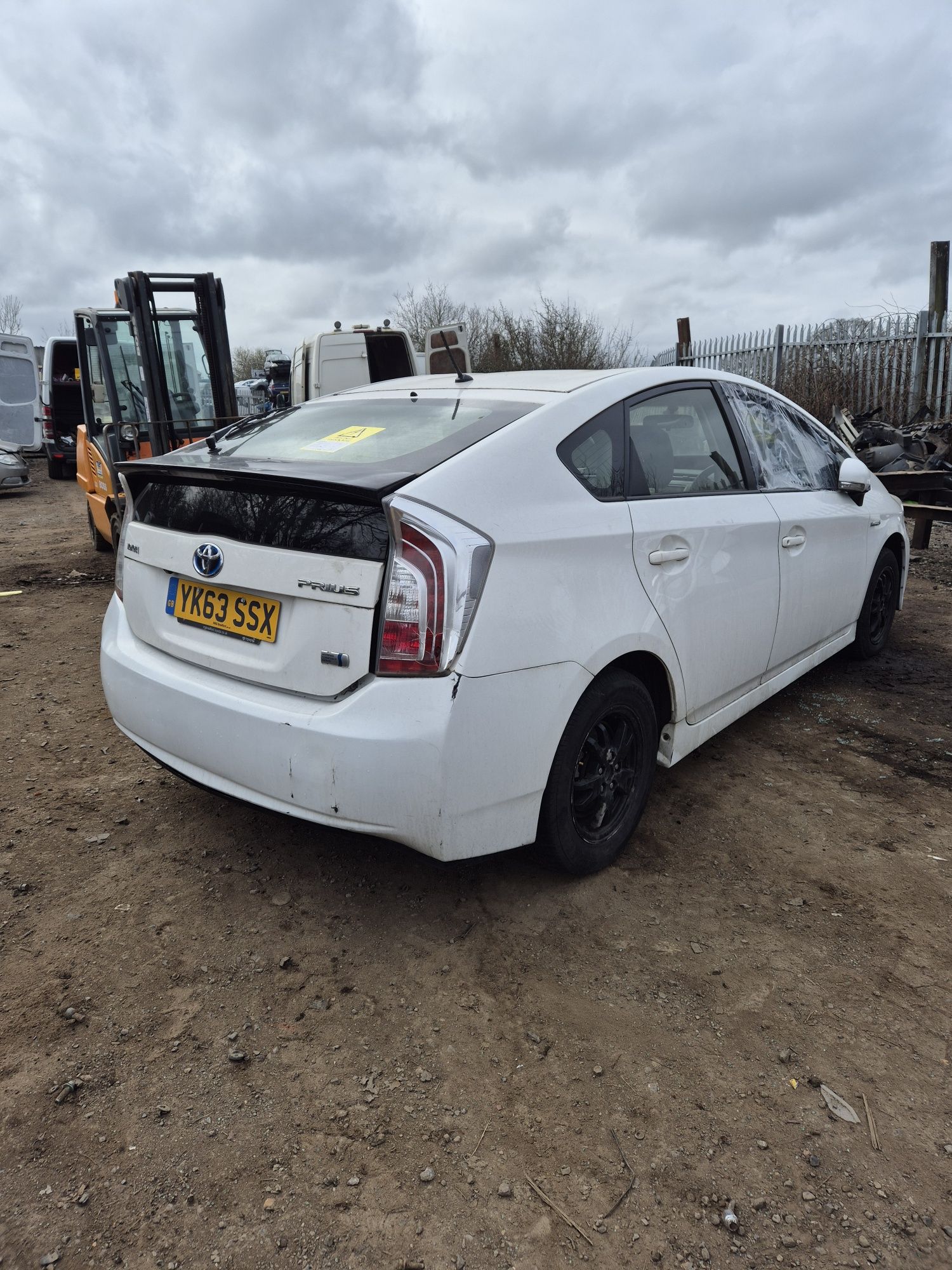 Piese toyota prius t30 an 2014Piese toyota prius t30 an 2014