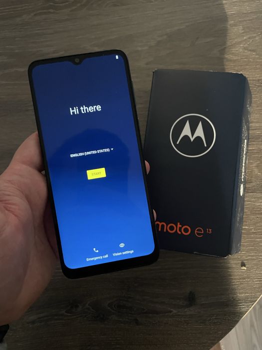 Motorola Moto e13