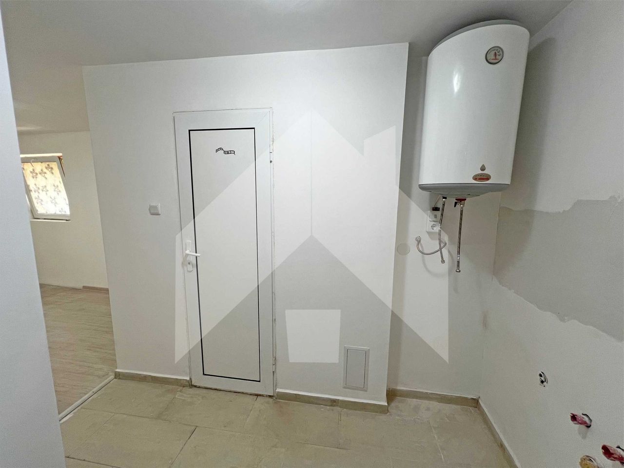 Продава се Едностаен апартамент в Варна, Погреби - 46 кв.м за 1022 €/кв.м - Снимка #4
