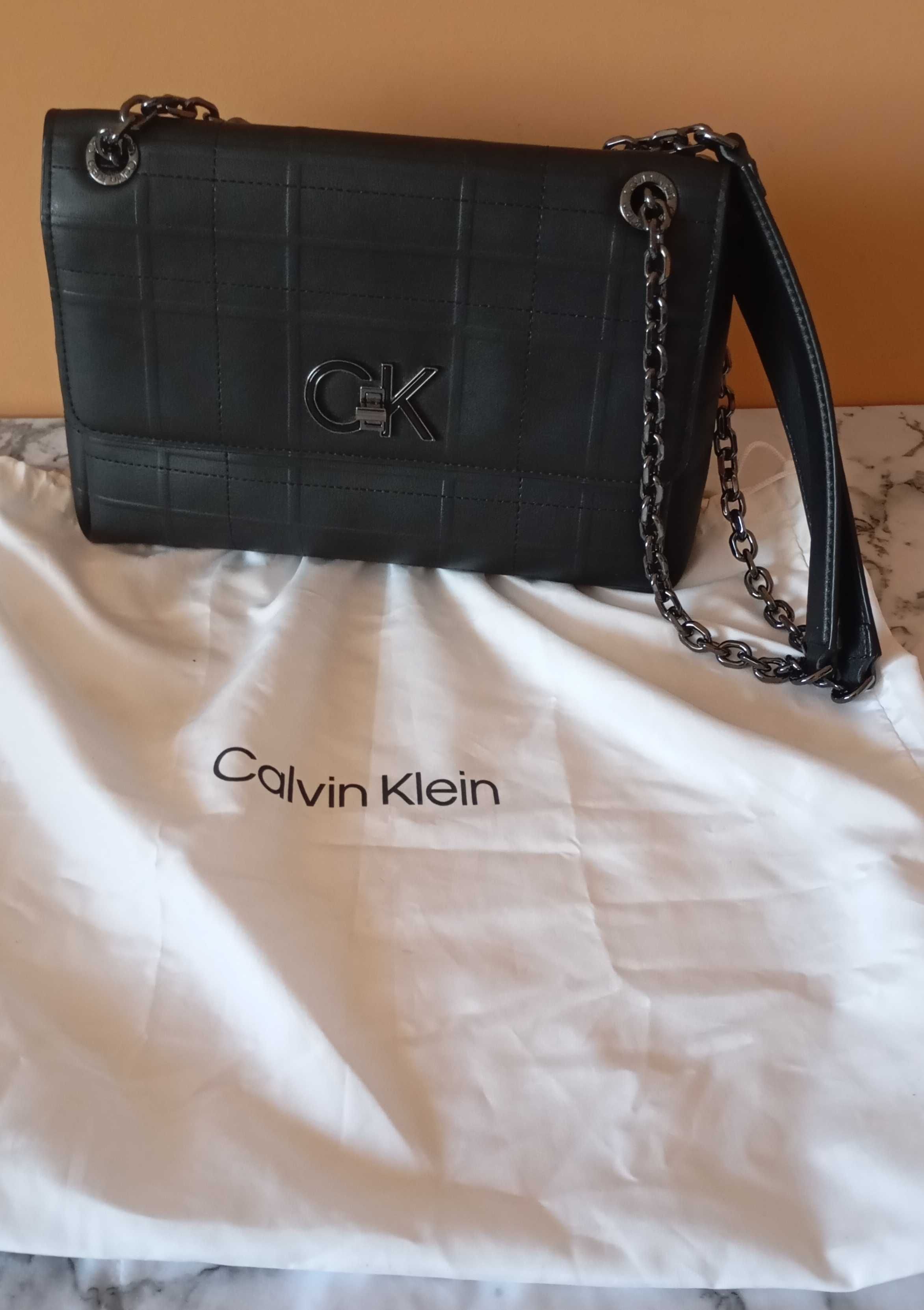 Дамска чанта Calvin Klein Re-Lock Ew Conv Xbody Quilt K60K609682.