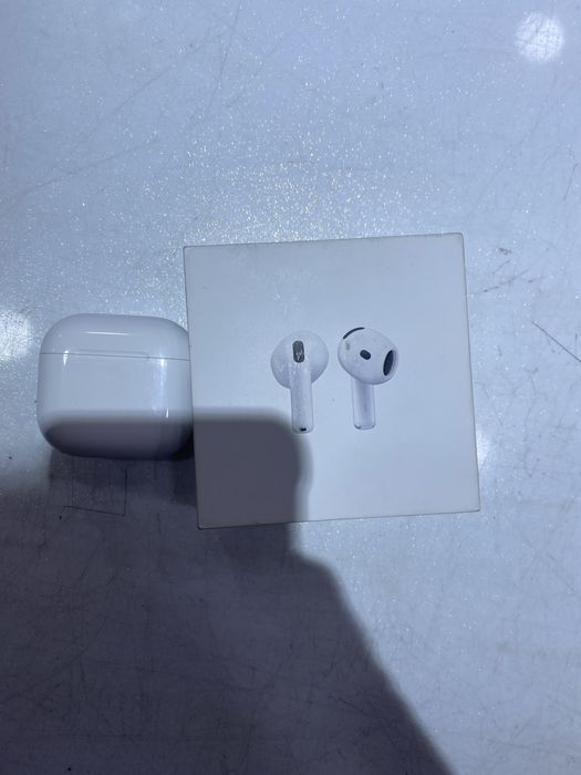Airpods 4 orginal juda kam ishlatilgan