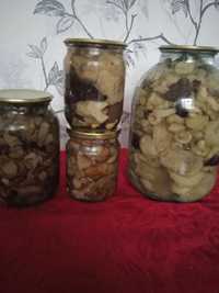 Продам , грибы разные, маринованные, соленые