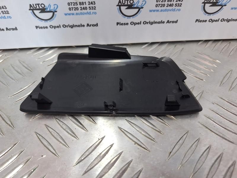 Capac acoperire carlig inel tractare bara fata Opel Zafira B Facelift