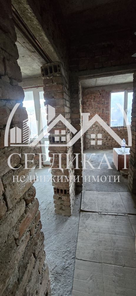 Етаж от къща в София, област-с.Мало Бучино