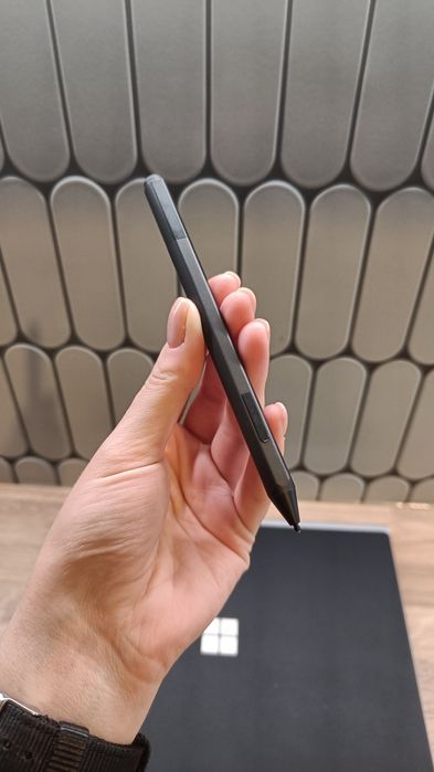 Microsoft Surface Book 2 13"