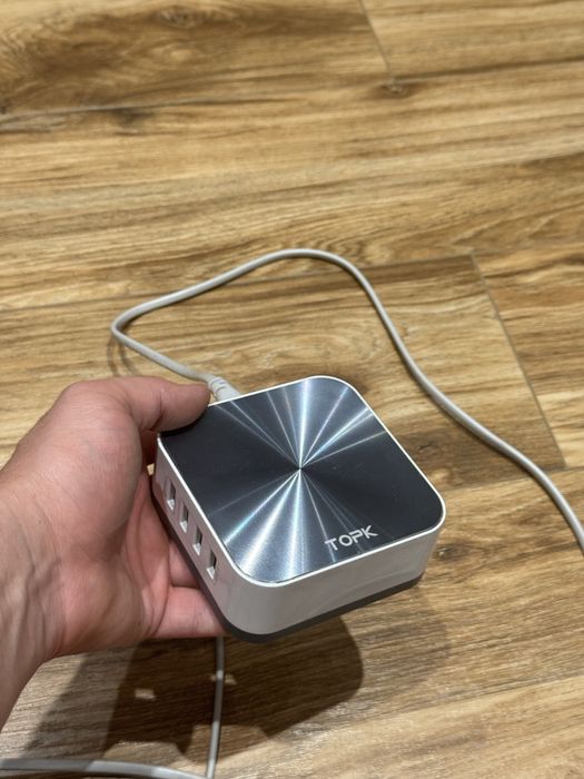 Настольная зарядная станция TOPK на 8 портов