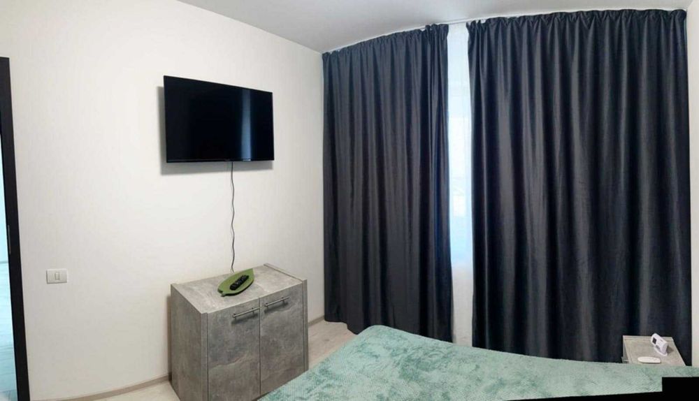 APT 2 camere , Fond NOU