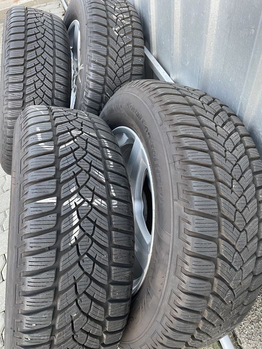 Jante de aluminiu originale VW Tiguan cu cauciucuri de iarna ca noi!