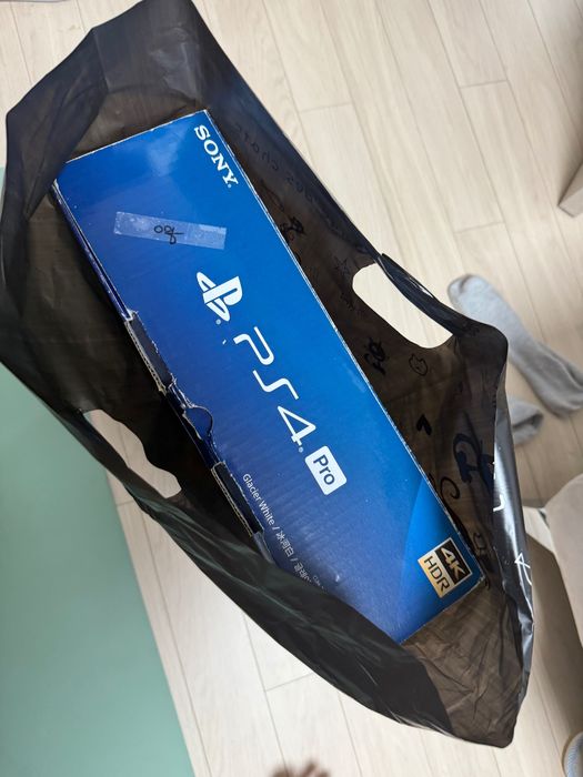 PlayStation 4 pro 1tb