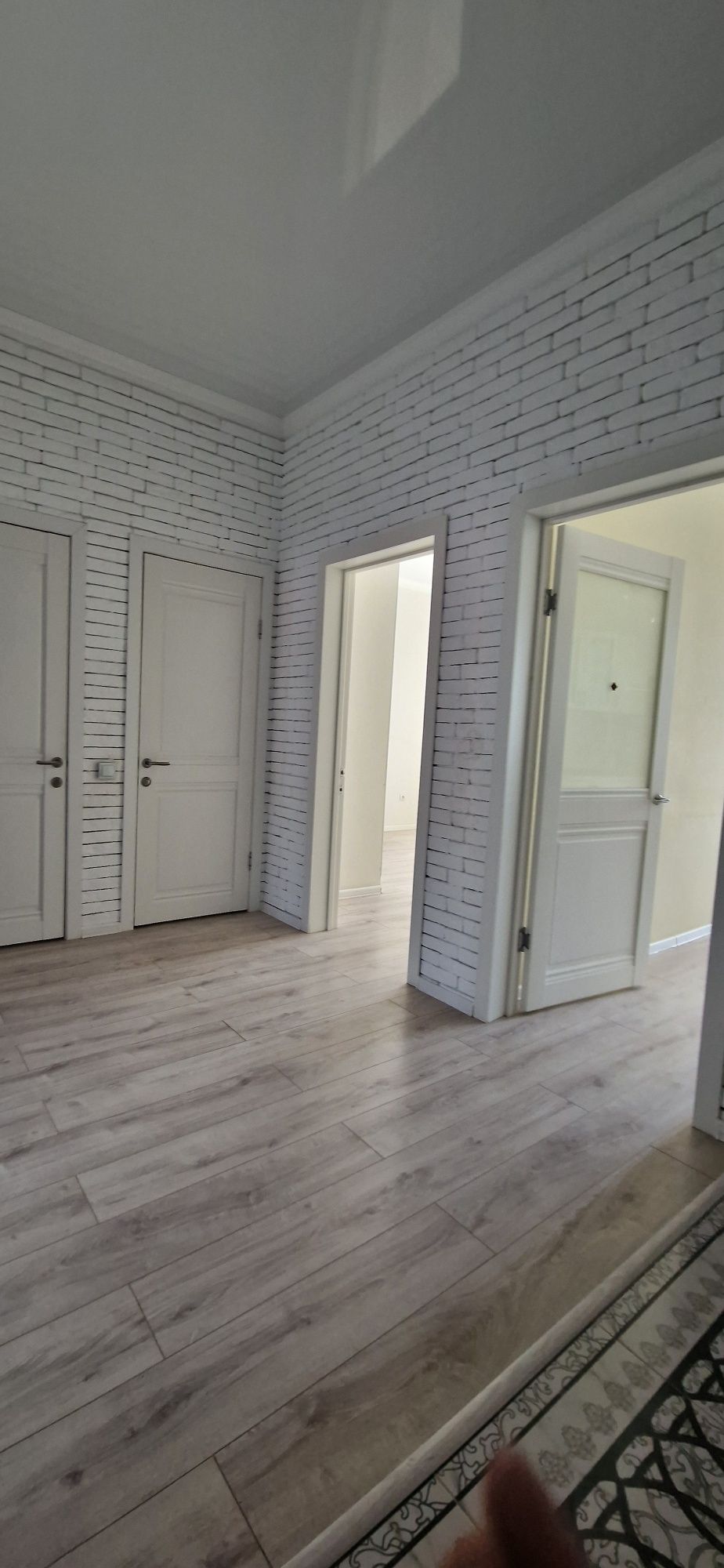 Продам 2кв 72 квм жк Альтаир