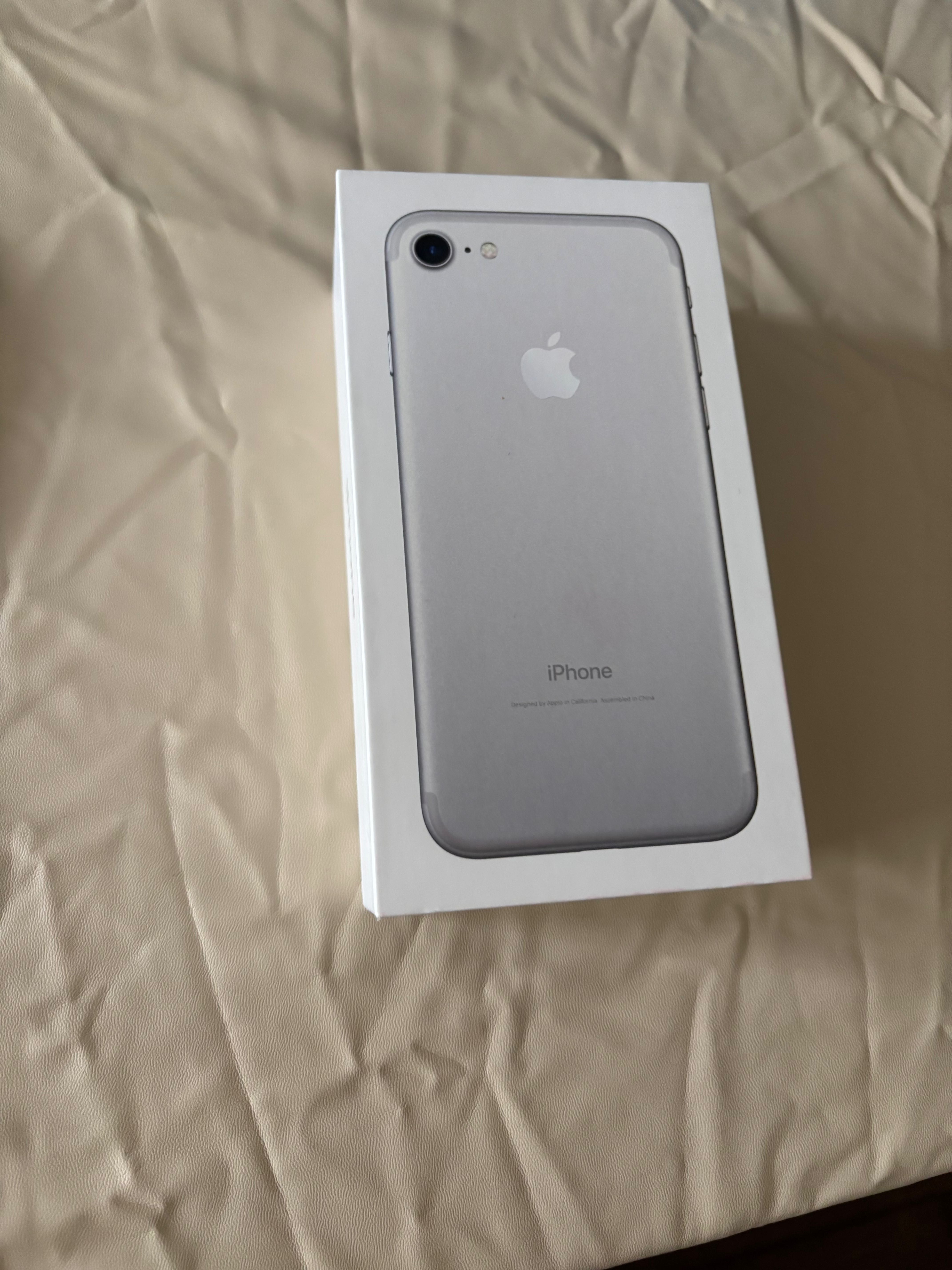 iPhone 7 silver 32GB