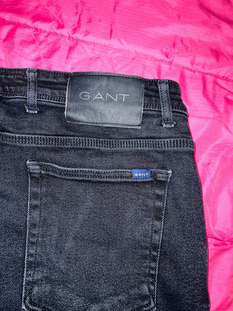 Джинсы мужские GANT в очень хорошем состоянии.  Эркаклар жинсиси.